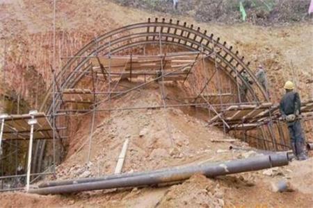 六弓乡钢花管锚杆施工